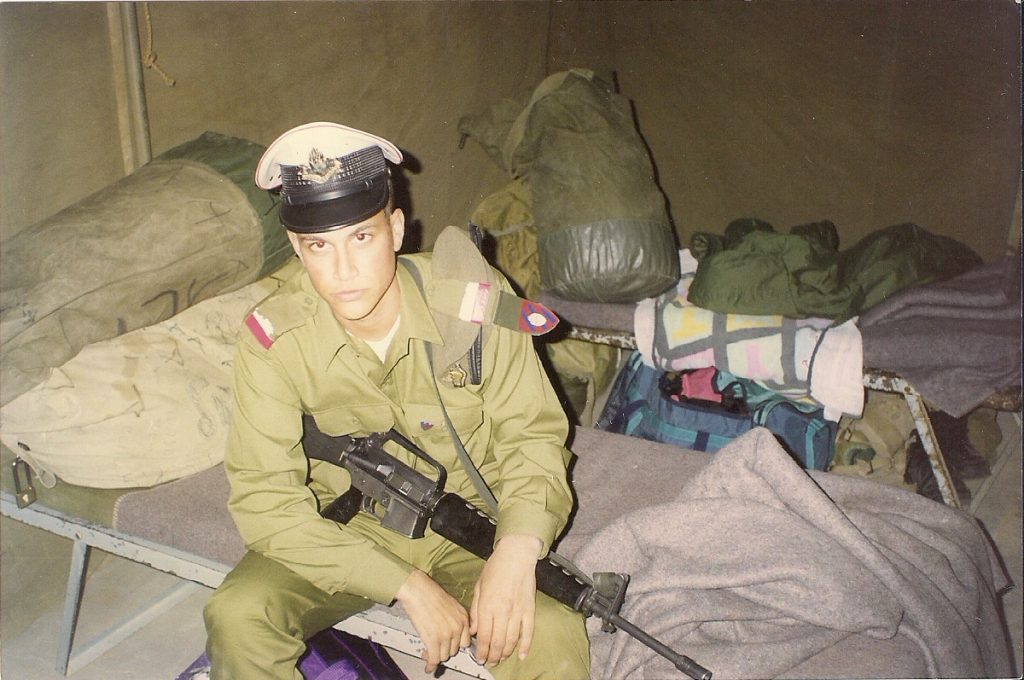 אסי עזר - איש/אשת טלוויזיה