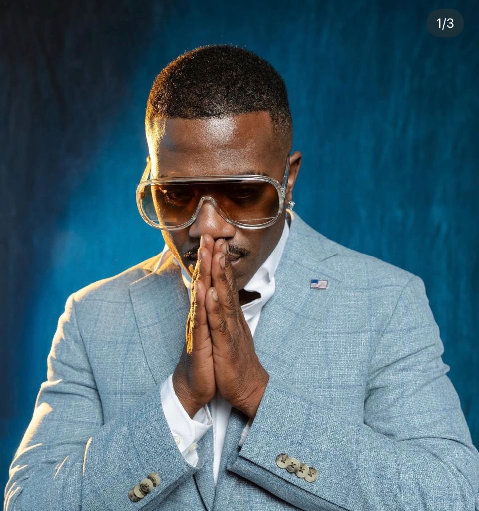 ריי ג'יי מסרב לסגת ומנהל מלחמה